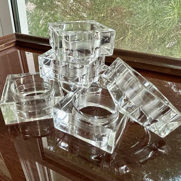 Vintage Lucite Square Napkin Rings – Set of 6 – 2” x 2” Modern Clear Holders - Picture 10 of 11